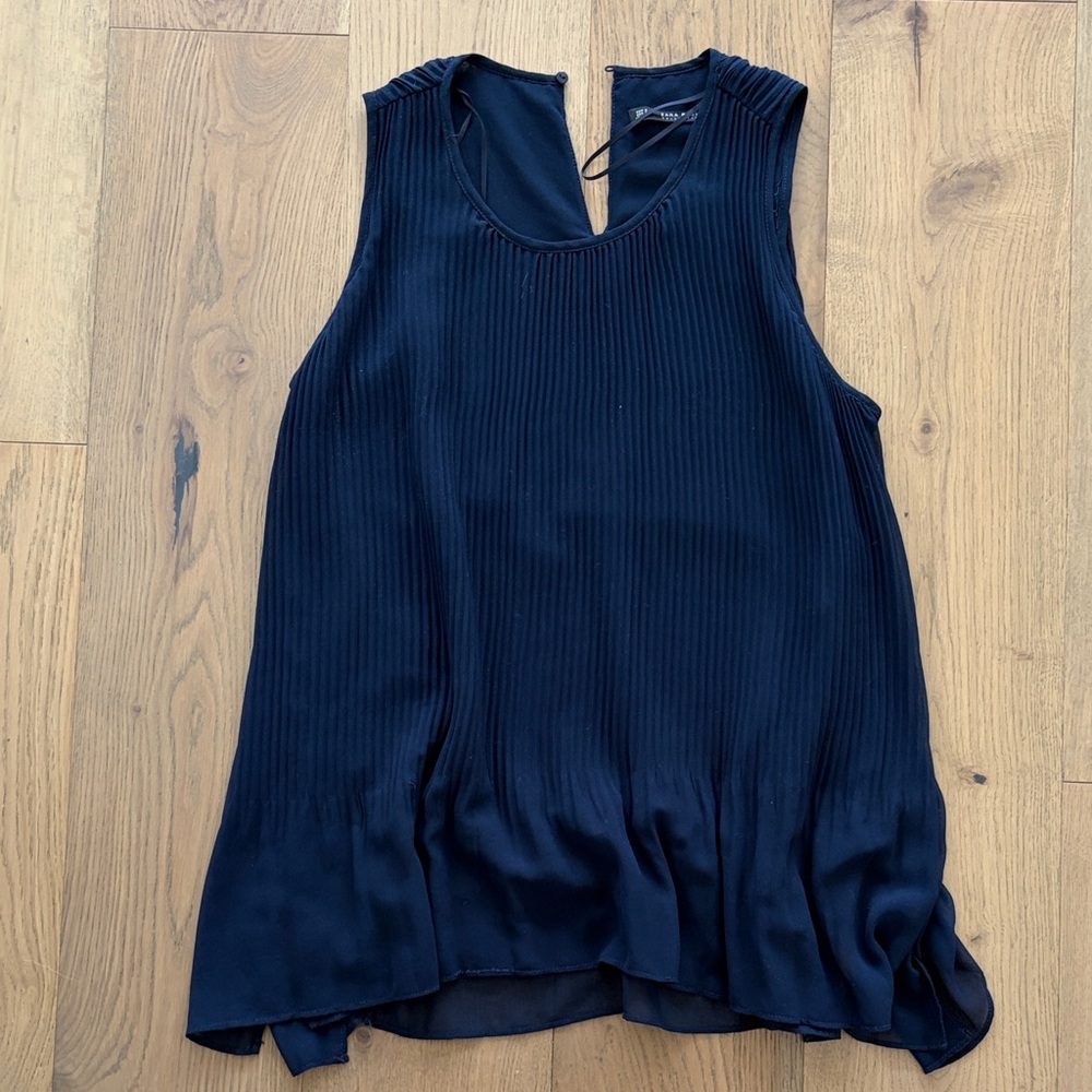 Sleeveless Zara Pleated Navy Blouse